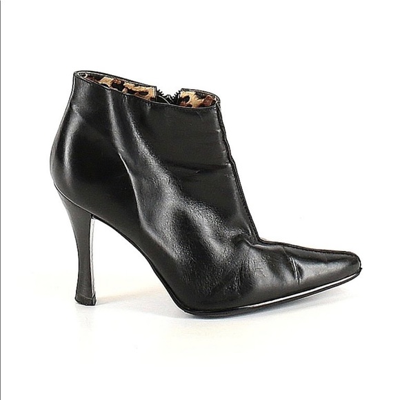 Boots - Picture 7 of 7